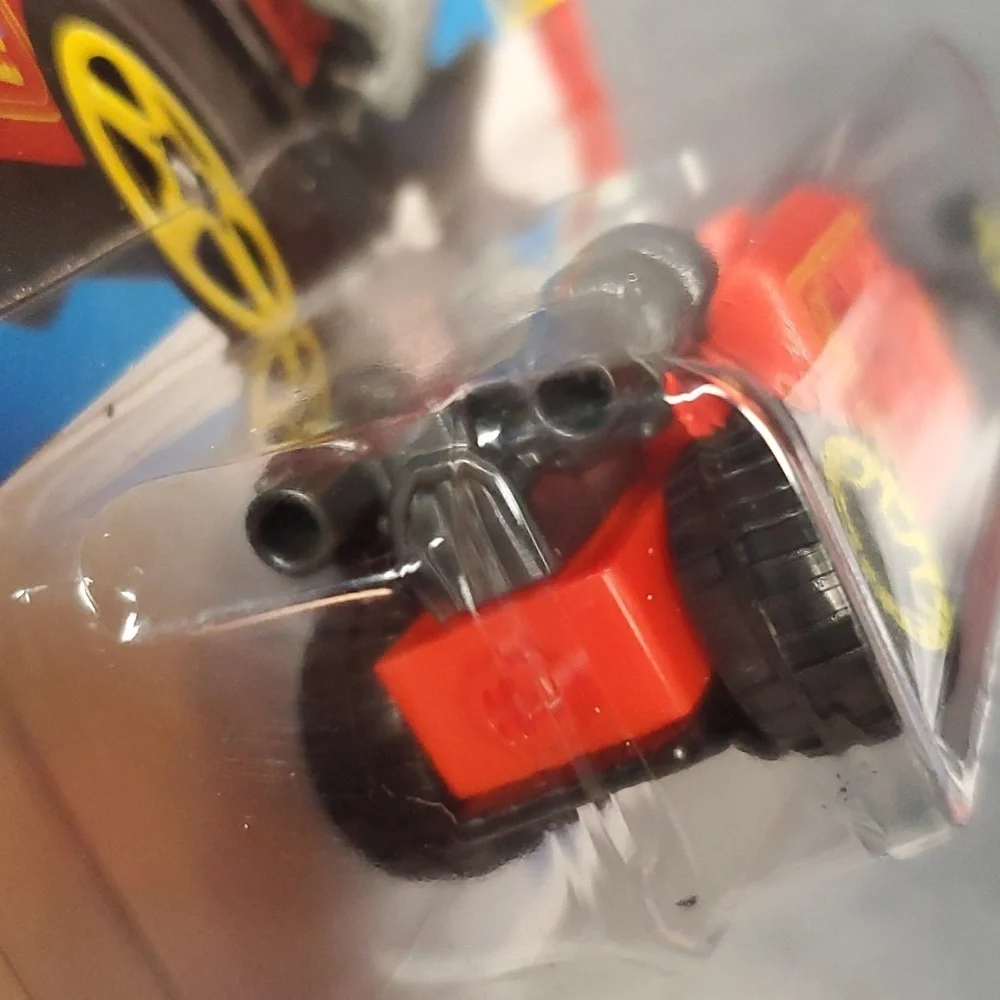 Hot Wheels - has a Lego‎ look
